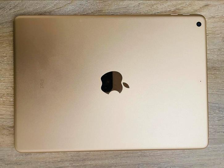 Apple iPad 5 wifi goud 32GB + smartcover + voeding, Computers en Software, Apple iPads, Zo goed als nieuw, Apple iPad, Wi-Fi, 10 inch