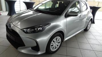 Toyota Yaris DYNAMIC HYBRIDE (bj 2024, automaat) beschikbaar voor biedingen