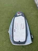 Levitaz boom 44 wingfoil / prone surf/ dockstart board, Comme neuf, Planche à voile, Enlèvement ou Envoi