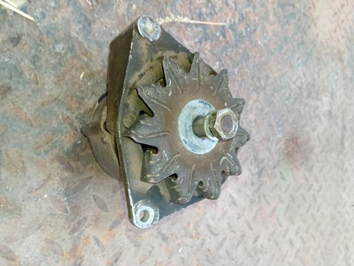 tracteur à alternateur, Articles professionnels, Agriculture | Tracteurs, Utilisé, Enlèvement ou Envoi