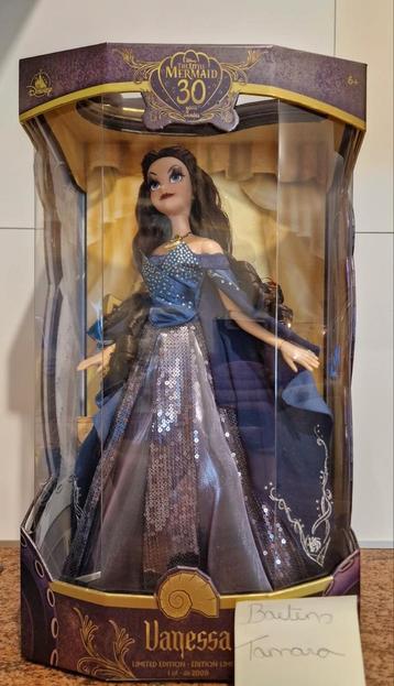 Disney limited edition doll  beschikbaar voor biedingen