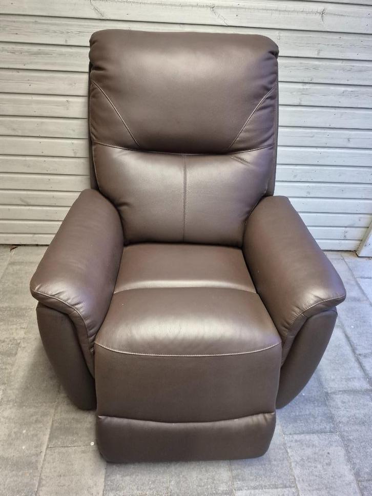 Elektrisch verstelbare relaxzetel, Huis en Inrichting, Fauteuils, Zo goed als nieuw, Leer, 75 tot 100 cm, Minder dan 75 cm, Ophalen