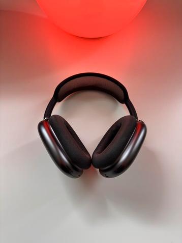Airpods Pro Max space grey beschikbaar voor biedingen