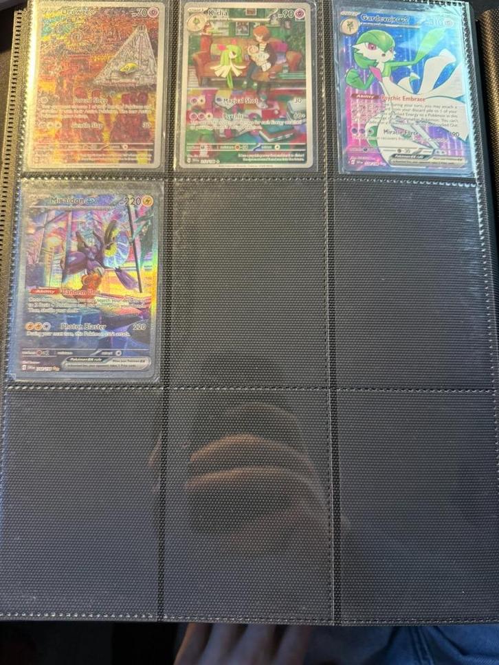 Pokemon Scarlet & Violet Binder Sale (Update November), Hobby en Vrije tijd, Verzamelkaartspellen | Pokémon, Zo goed als nieuw