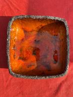 Schaal oranje, bruin, retro. Vierkant 19x19x6 cm., Ophalen, Gebruikt, Schaal, Vierkant