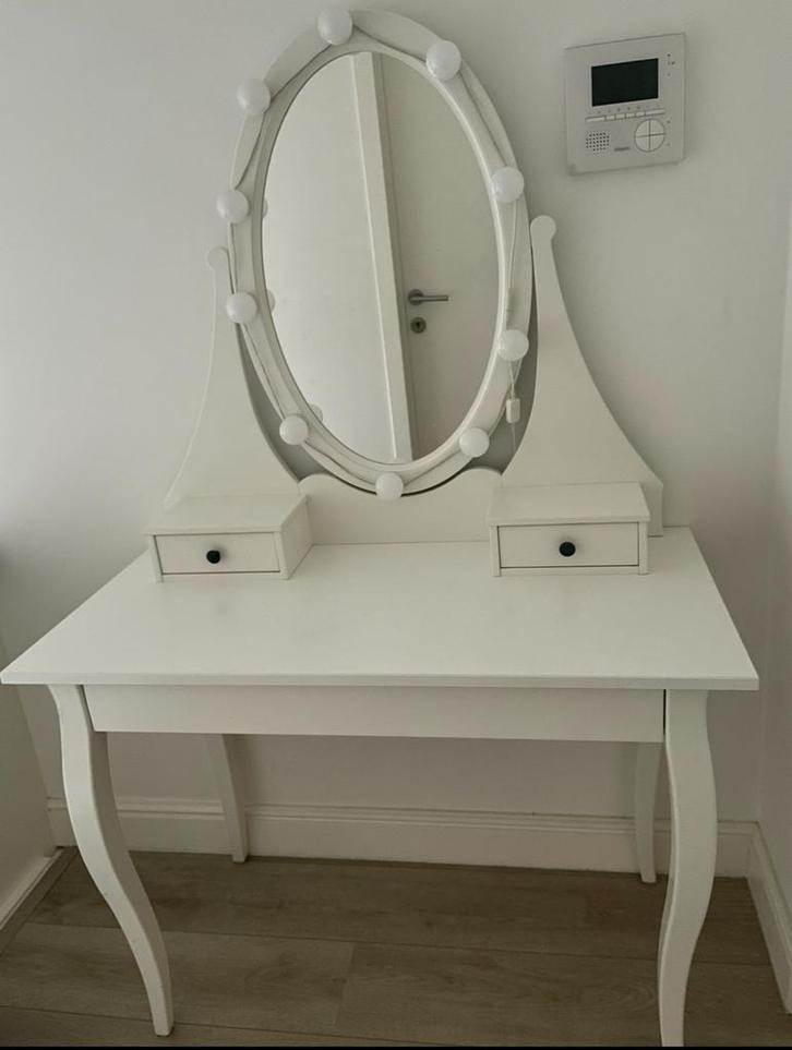 kaptafel met spiegel en verlichting, Huis en Inrichting, Tafels | Kaptafels, Zo goed als nieuw, 150 tot 200 cm, 50 tot 100 cm