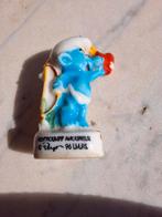 Mini figuurtje in porselein Smurf met pijl hartje Peyo 1996, Ophalen of Verzenden, Zo goed als nieuw, Poppetje, Figuurtje of Knuffel