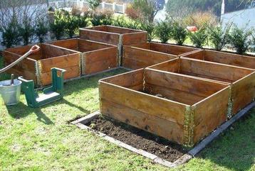 Moestuinbak 2 formaten (stapelbaar) beschikbaar voor biedingen