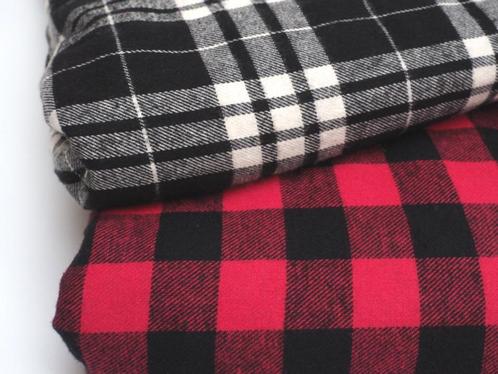 4493) 140x50cm Katoenen flanel ruiten wit en zwart / rood, Hobby en Vrije tijd, Stoffen en Lappen, Nieuw, Katoen, 120 cm of meer