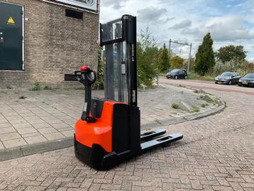 BT SWE120L 1200KG 2.90METER STAPELAAR / HEFTRUCK (bj 2013) beschikbaar voor biedingen