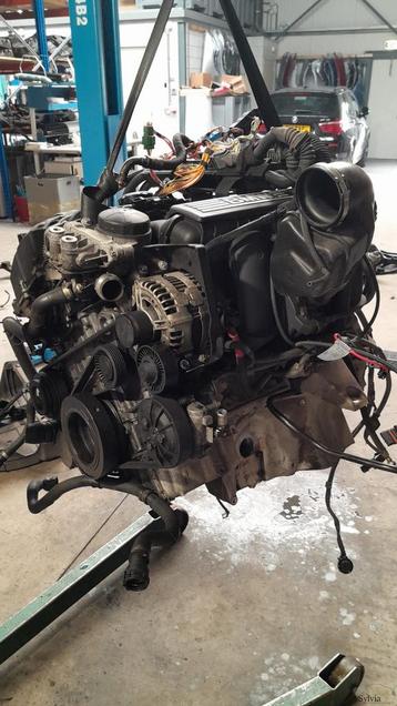 Motorblok BMW X3 serie E83 LCi motor code N52B30A  110004204 beschikbaar voor biedingen