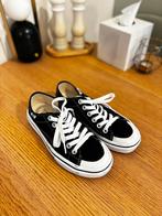 Vans v3840 sneakers, Kleding | Dames, Ophalen, Sneakers