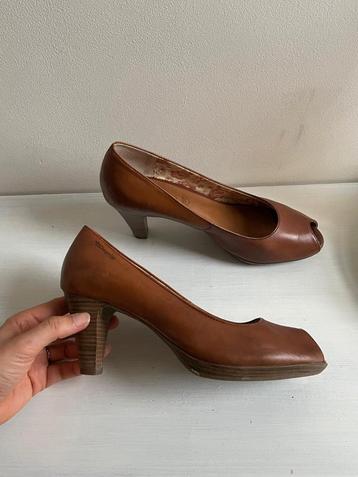 Bruine pumps Tamaris maat 42 beschikbaar voor biedingen