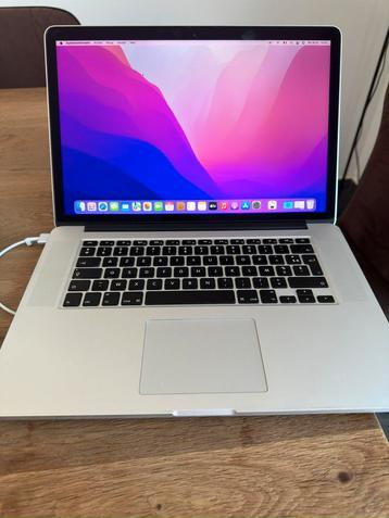 Apple Macbook Pro 15 inch  2015  Retina Factuur + Garantie beschikbaar voor biedingen