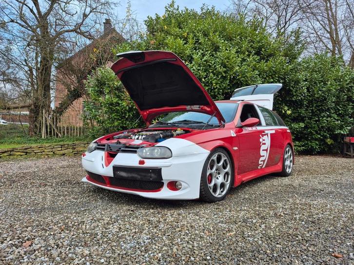 Alfa Romeo 156 GTA SW UNIEK!, Auto's, Alfa Romeo, Particulier, Lederen bekleding, Open dak, Benzine, Break, 5 deurs, Handgeschakeld