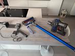 Aspirateur dyson v6 fluffy+, Elektronische apparatuur, Ophalen, Gebruikt, Reservoir, Stofzuiger