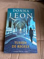 Donna Leon - Tussen de regels, Boeken, Amerika, Donna Leon, Ophalen of Verzenden, Zo goed als nieuw