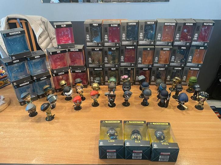 Rainbow six siege 34 funko’s, Verzamelen, Poppetjes en Figuurtjes, Ophalen