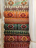 Marokkaanse. Zitels, Ophalen, Stof