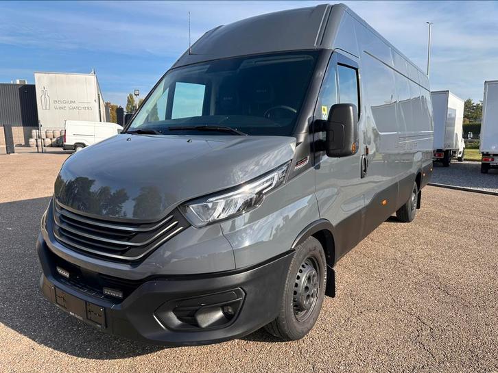 Iveco Daily 2022 - 180Pk - Automaat - Trekhaak - €32800Excl, Auto's, Bestelwagens en Lichte vracht, Bedrijf, Te koop, Achteruitrijcamera