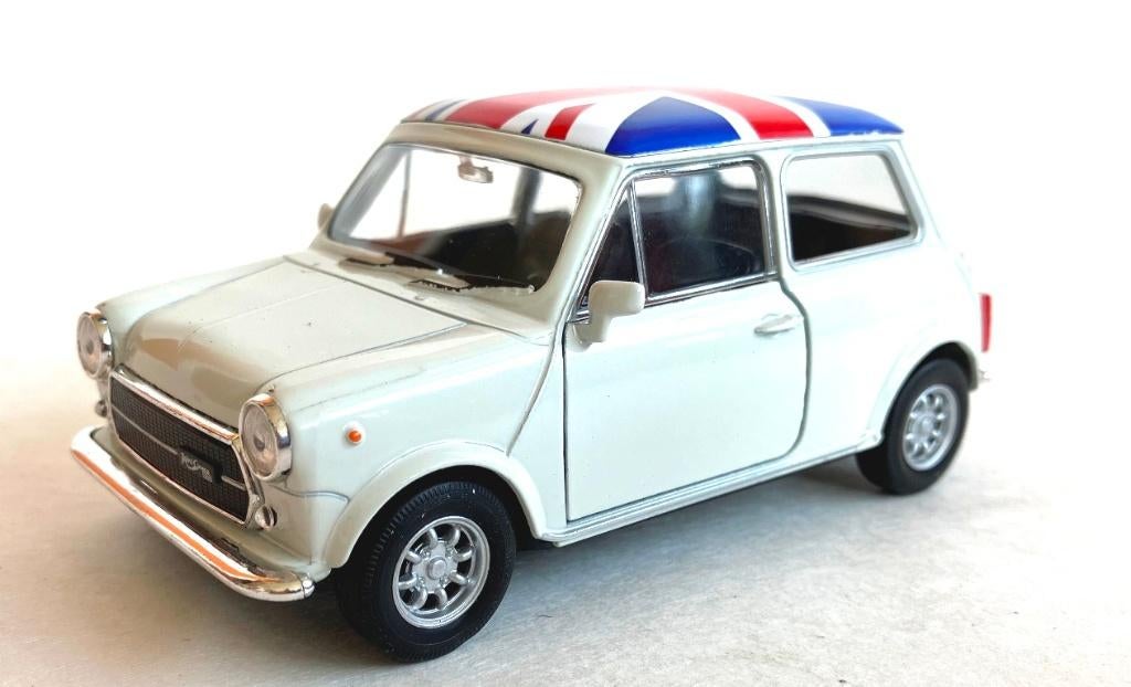 Mini Cooper wit met Union Jack dak NEX., Hobby & Loisirs créatifs, Voitures miniatures | 1:32, Comme neuf, Voiture, Autres marques