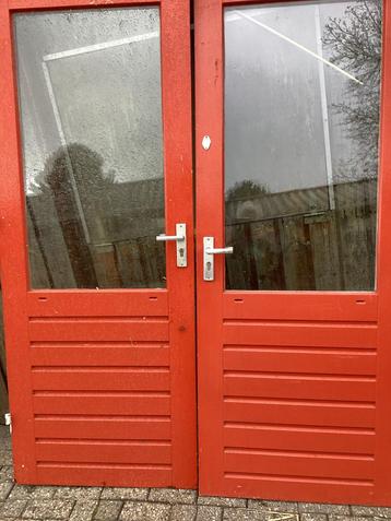 Zeer nette hardhouten tuindeuren  beschikbaar voor biedingen
