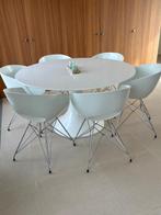 Mooie glanzende tafel met 6 comfortabele kuipstoelen. Nieuw, Ophalen, Zo goed als nieuw
