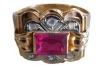 gouden ring met robijn en witte saffier., Ophalen of Verzenden, Zo goed als nieuw, Ring, Met edelsteen