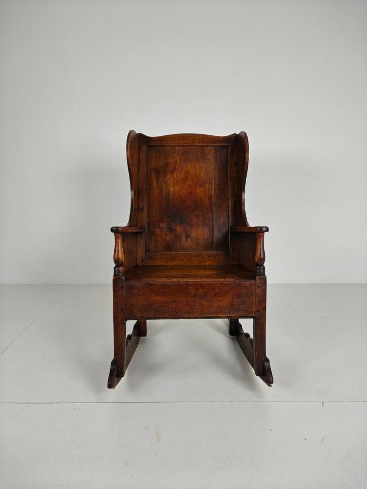 Fauteuil d'agnelage/fauteuil à bascule antique — vers 1800,, Antiquités & Art, Antiquités | Meubles | Chaises & Canapés, Enlèvement ou Envoi