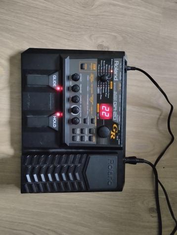 Synthé guitare Roland GR20 alim neuve + câble 13 broches