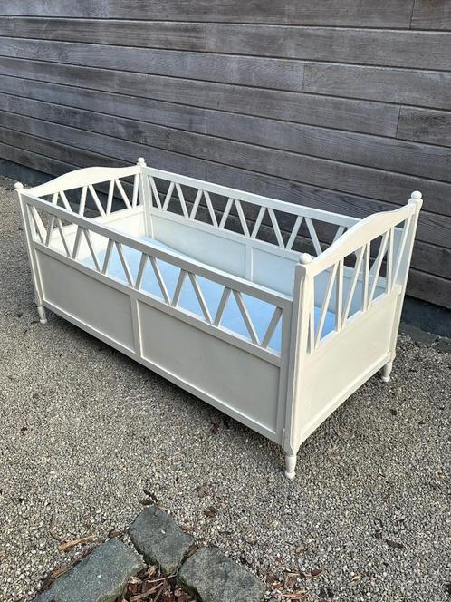 Prachitg vintage Kinderbed wit met matras afwasbaar, Kinderen en Baby's, Kinderkamer | Bedden, Gebruikt, Minder dan 140 cm, Minder dan 70 cm