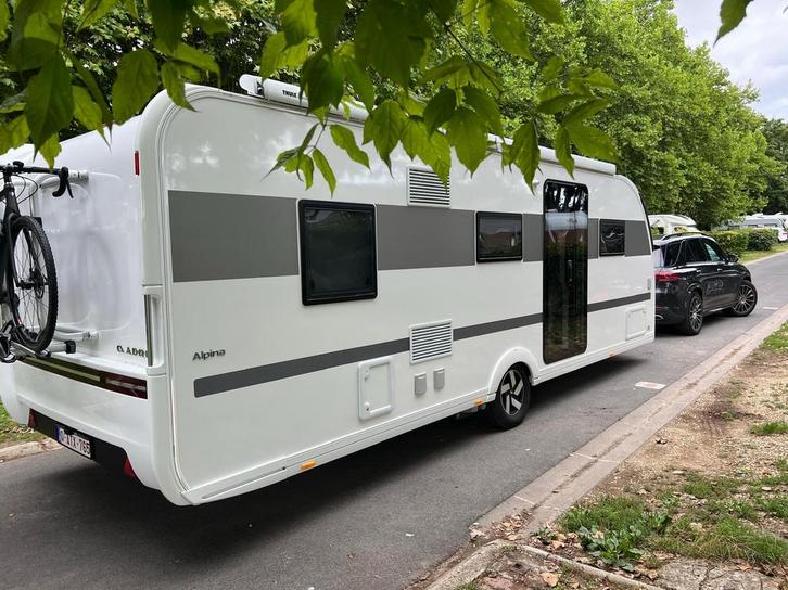 Adria Alpina 663 PT - perfecte staat, Caravans en Kamperen, Caravans, Particulier, tot en met 6, 1500 - 2000 kg, Rondzit, Adria