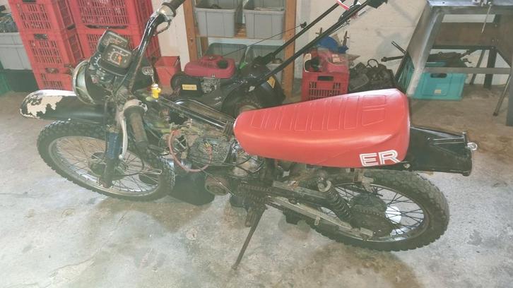 Suzuki ts50er Project, Fietsen en Brommers, Brommers | Overige merken, Ophalen of Verzenden
