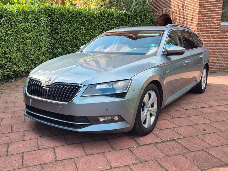 Skoda Superb 2016 editie Euro6 Full Optie***, Auto's, Skoda, Bedrijf, Te koop, Superb, ABS, Achteruitrijcamera, Adaptieve lichten