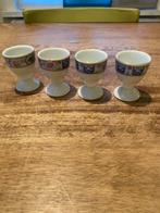 Set van 4 stenen eierdopjes, Ophalen of Verzenden, Gebruikt, Porselein, Overige typen