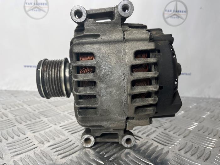 Dynamo van een Mercedes Sprinter, Auto-onderdelen, Motor en Toebehoren, Mercedes-Benz, Gebruikt, 3 maanden garantie