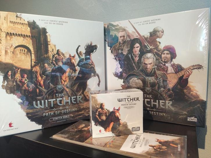 Nieuw! The Witcher: Path of Destiny Deluxe (incl. Roach), Hobby & Loisirs créatifs, Jeux de société | Jeux de plateau, Neuf, 1 ou 2 joueurs