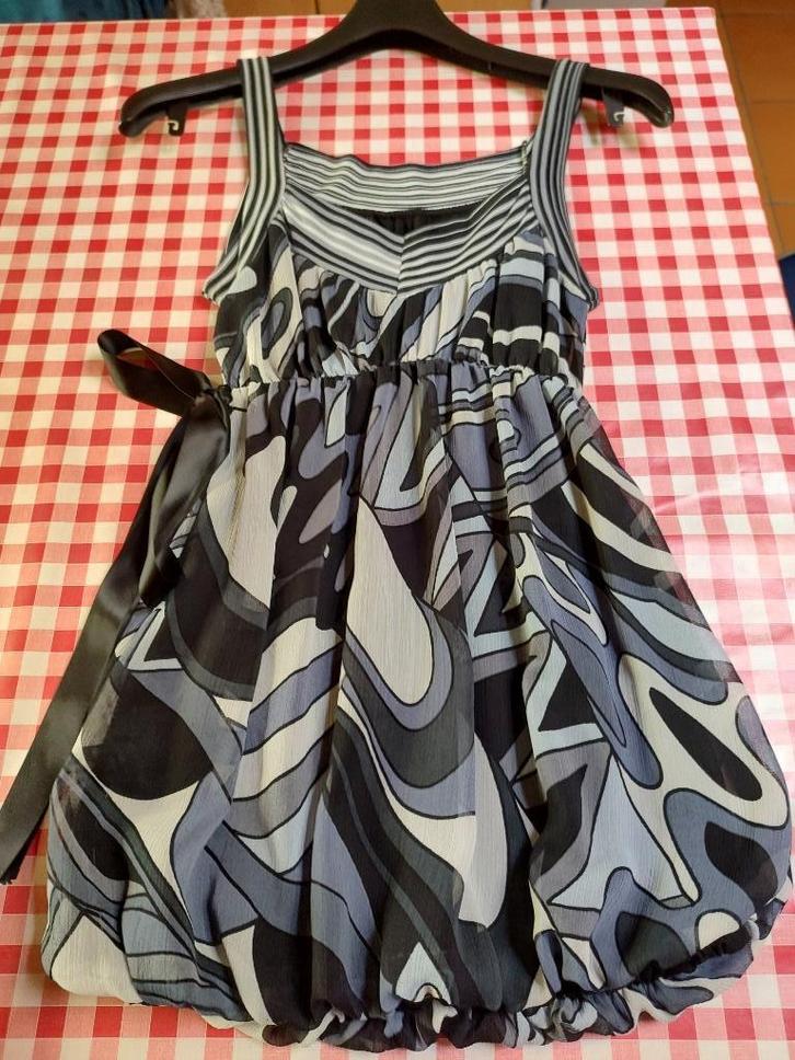 Dameskleding pakket 25 stuks, Kleding | Dames, Dames-kledingpakketten, Maat 38/40 (M), Ophalen of Verzenden