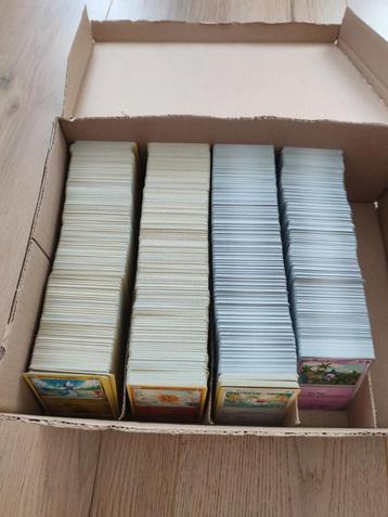 Lots de cartes Pokémon authentiques françaises neuves et san disponible aux enchères