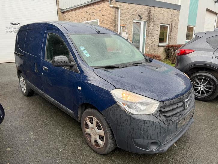 Dacia dokker - Van - BTW AFTREKBAAR, Auto's, Bestelwagens en Lichte vracht, Bedrijf, Te koop, Airbags, Bluetooth, Lichtmetalen velgen