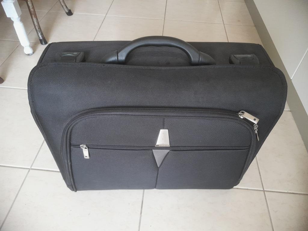 Malette, Enlèvement ou Envoi, Neuf