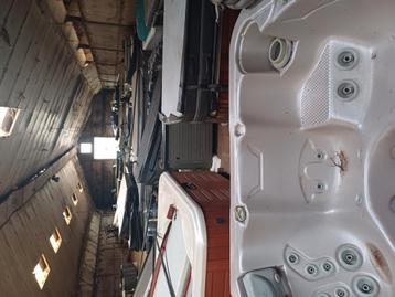 200 jacuzzi 2dehands  beschikbaar voor biedingen