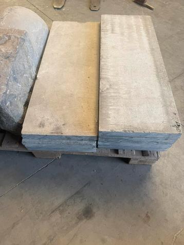 Arduin plinten , blauwsteen platen 35 cm breed,mooi gefrijnd beschikbaar voor biedingen