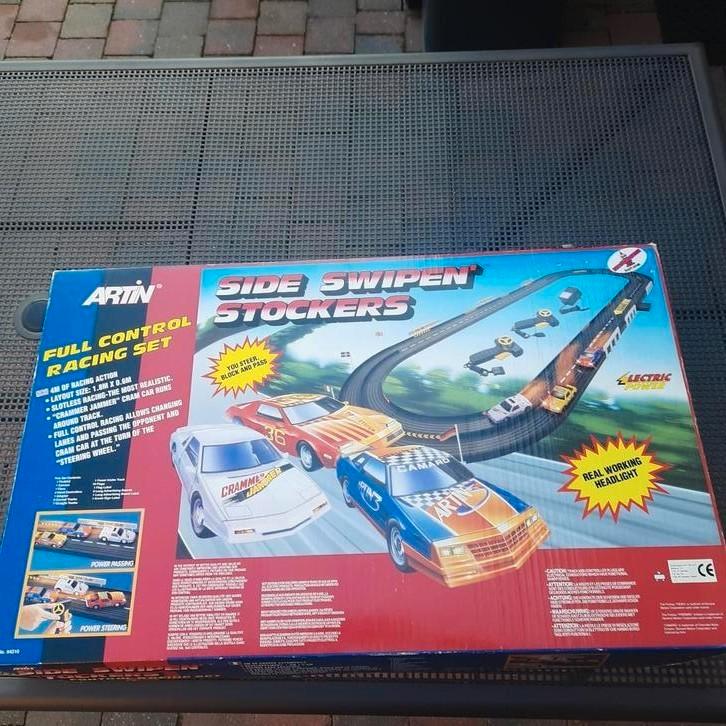 ELECTRISCHE RACEBAAN ARTIN met 3 AUTO´s*NIEUW*VINTAGE*, Kinderen en Baby's, Speelgoed | Racebanen, Nieuw, Racebaan, Elektrisch