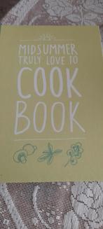 Livre de recettes Midsummer Truly Love to Cookbook, Livres, Livres de cuisine, Comme neuf, Cuisine saine, Autres types, Enlèvement ou Envoi