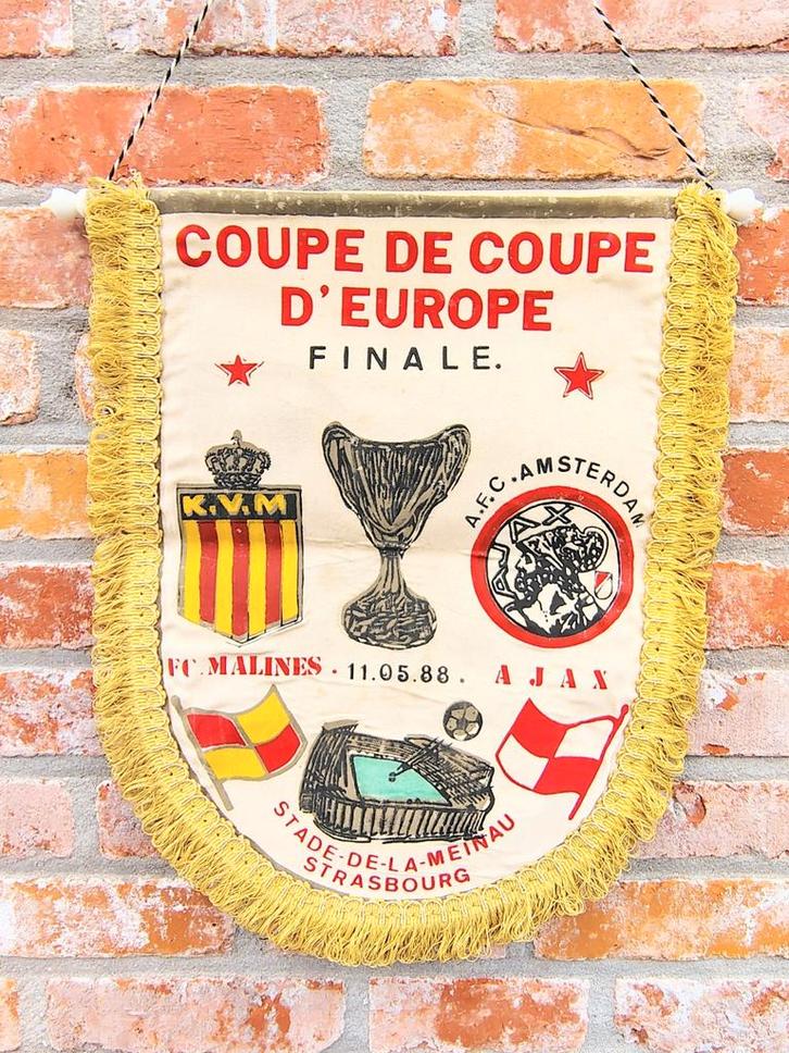 KV Mechelen Ajax Amsterdam 1988 finale unieke vintage wimpel, Verzamelen, Sportartikelen en Voetbal, Zo goed als nieuw, Spel, Ophalen of Verzenden