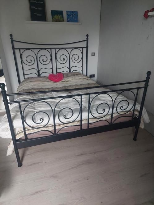 2-persoonsbed 160 x 200 ikea, Huis en Inrichting, Slaapkamer | Bedden, Zo goed als nieuw, Tweepersoons, 160 cm, 200 cm, Metaal