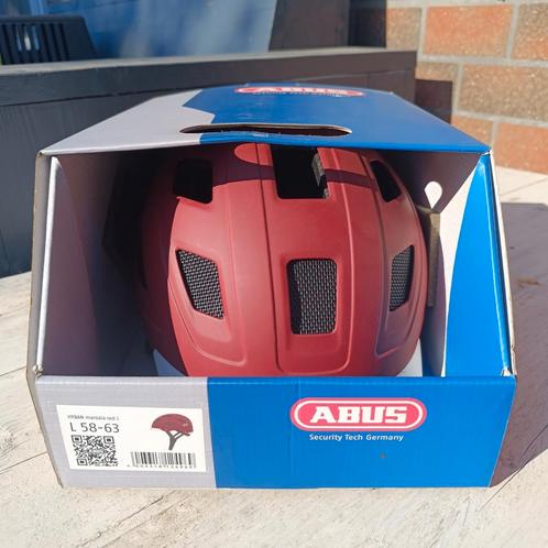 Fietshelmen ABUS HYBAN Red L & Green M, Fietsen en Brommers, Fietsaccessoires | Fietshelmen, Zo goed als nieuw, M, Ophalen