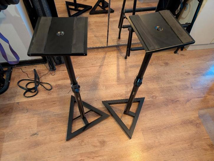 Luidsprekerstatieven (2) - Verstelbaar, Muziek en Instrumenten, Standaarden, Zo goed als nieuw, Instrumentstandaard, Speaker, Overige instrumenten