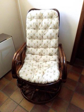 Fauteuil relax pivotant 360 rotin, France, années 80 beschikbaar voor biedingen